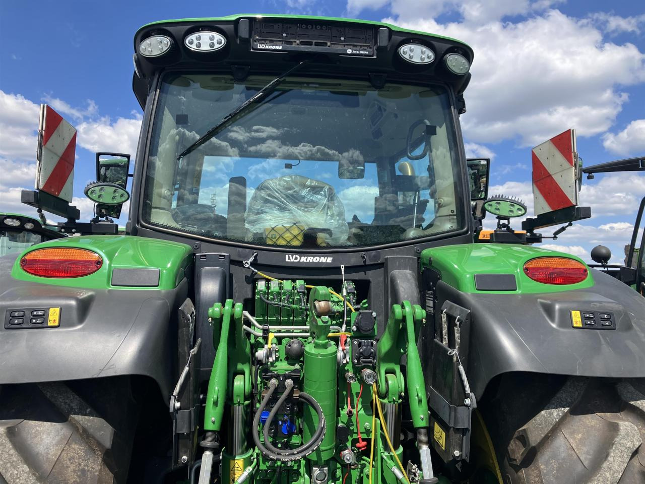 John Deere 6R 185 - Tractor: foto 4 John Deere 6R 185 - Tractor: foto 4