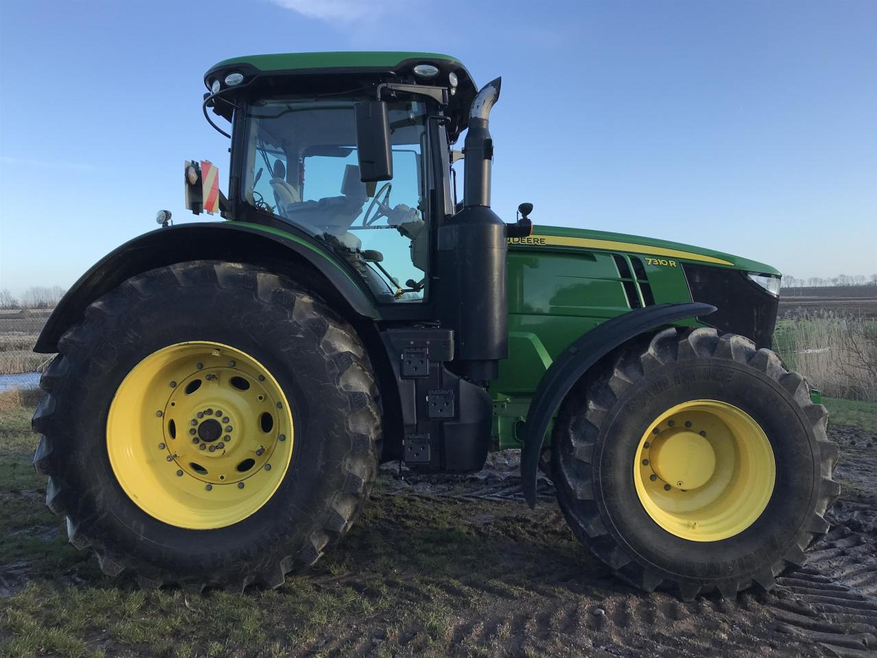 John Deere 7310R - Tractor: foto 1 John Deere 7310R - Tractor: foto 1