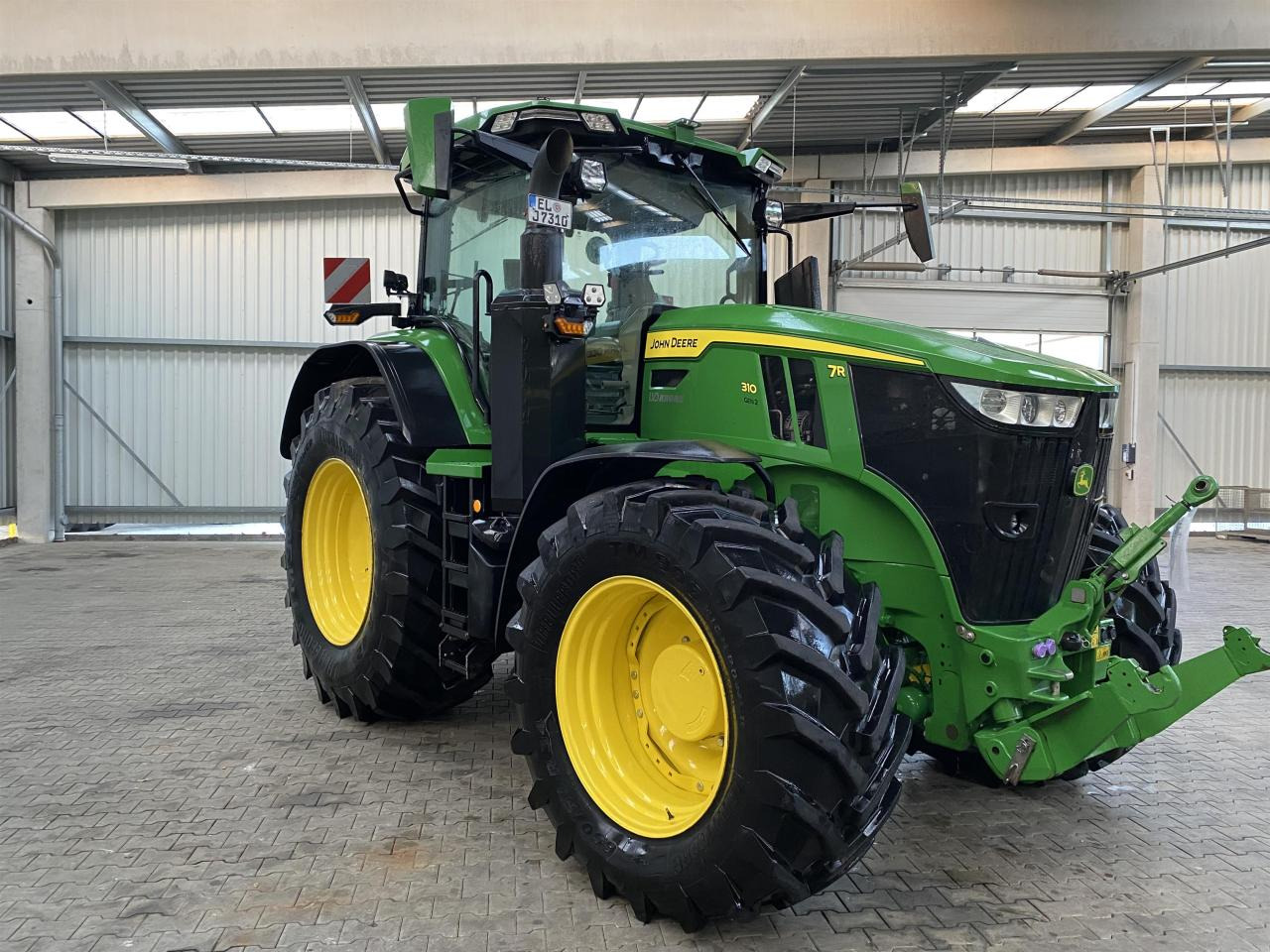 John Deere 7R 310 - Tractor: foto 2 John Deere 7R 310 - Tractor: foto 2