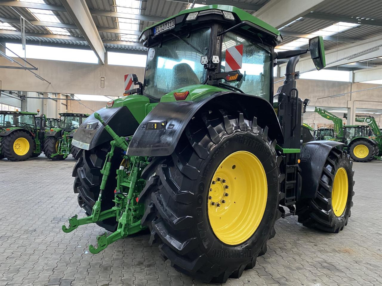 John Deere 7R 310 - Tractor: foto 3 John Deere 7R 310 - Tractor: foto 3
