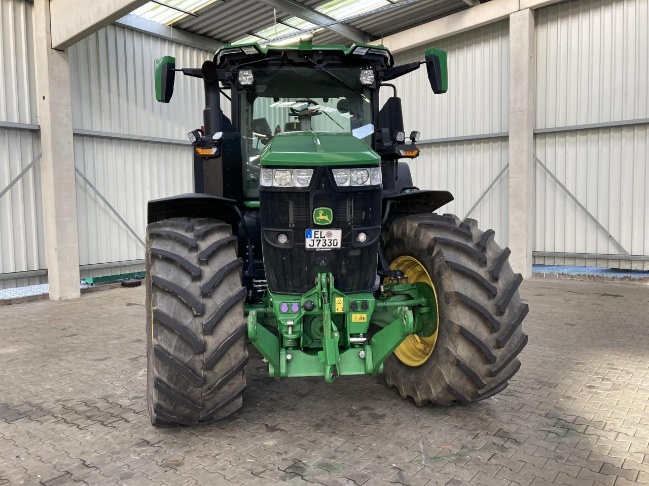John Deere 7R 330 - Tractor: foto 3 John Deere 7R 330 - Tractor: foto 3