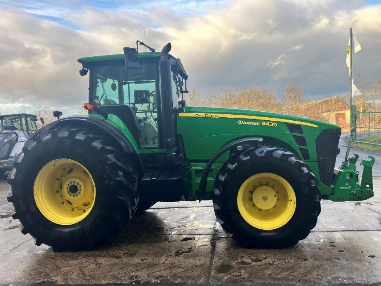 John Deere 8430 - Tractor: foto 5 John Deere 8430 - Tractor: foto 5