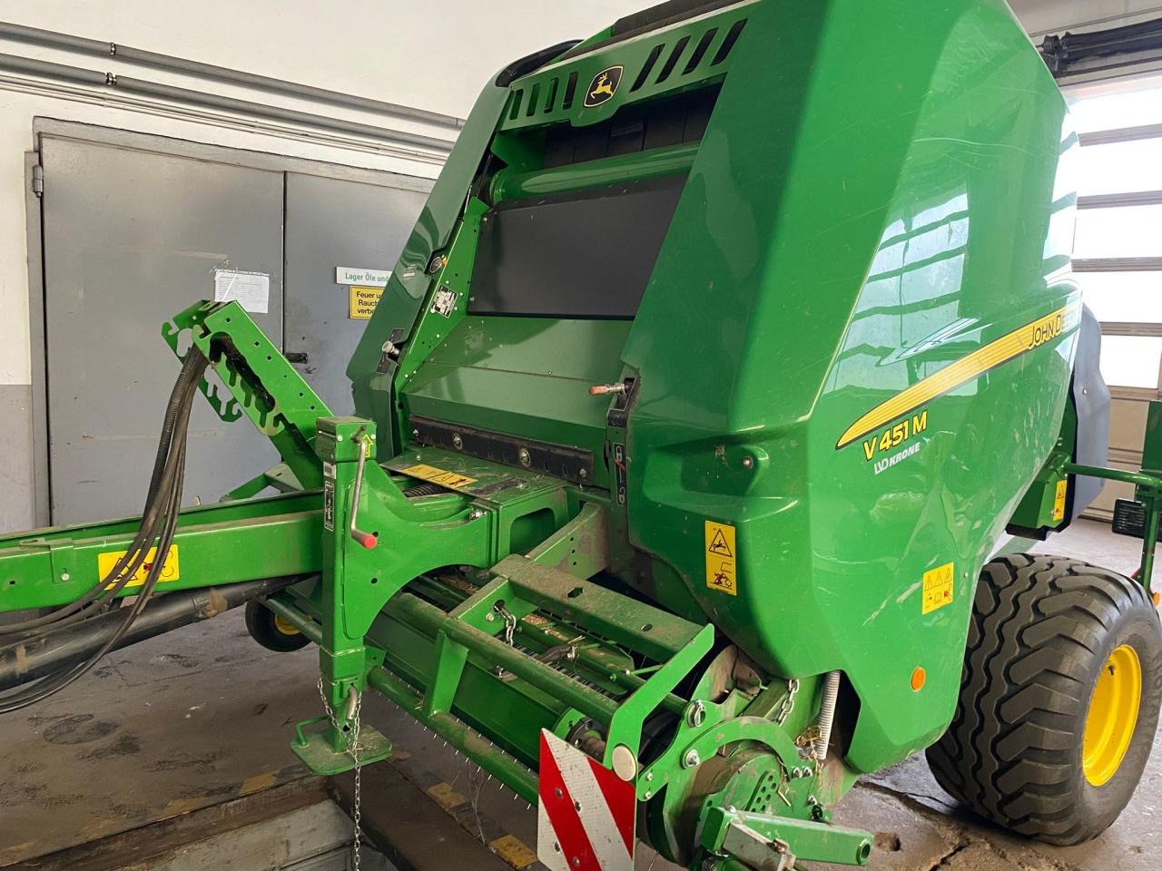 John Deere V451M MaxiCut 13 - Rotoempacadora: foto 1 John Deere V451M MaxiCut 13 - Rotoempacadora: foto 1