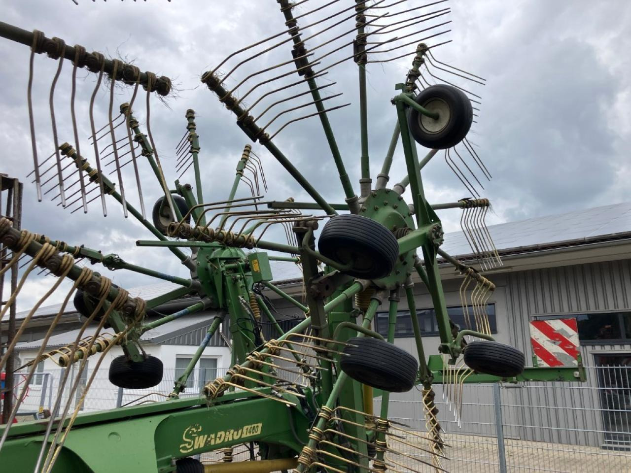 Leasing de Krone SWADRO 1400 Krone SWADRO 1400: foto 12