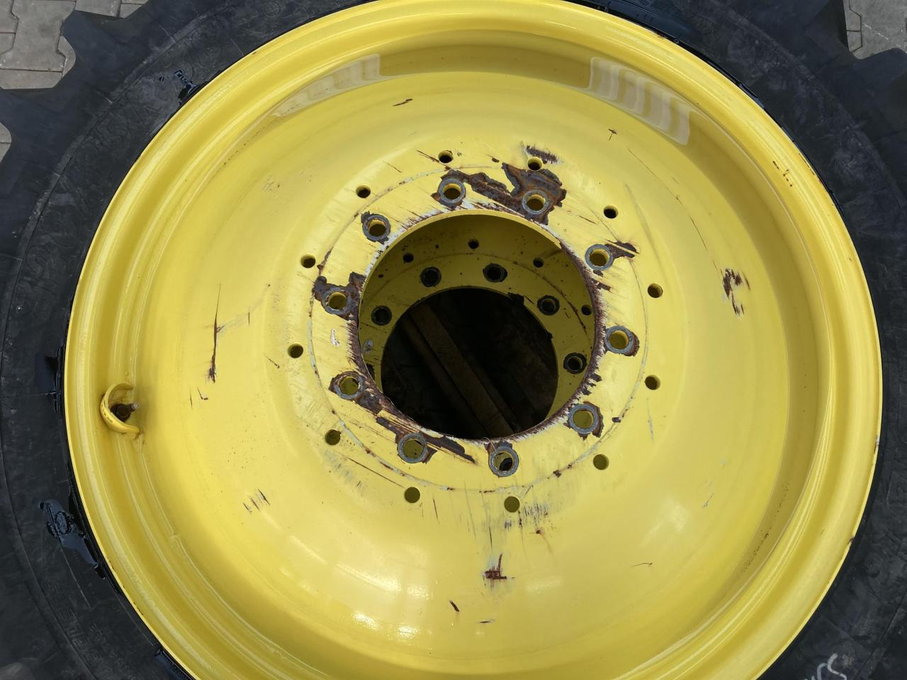 Michelin 320/85R38 - Neumático para Maquinaria agrícola: foto 2 Michelin 320/85R38 - Neumático para Maquinaria agrícola: foto 2