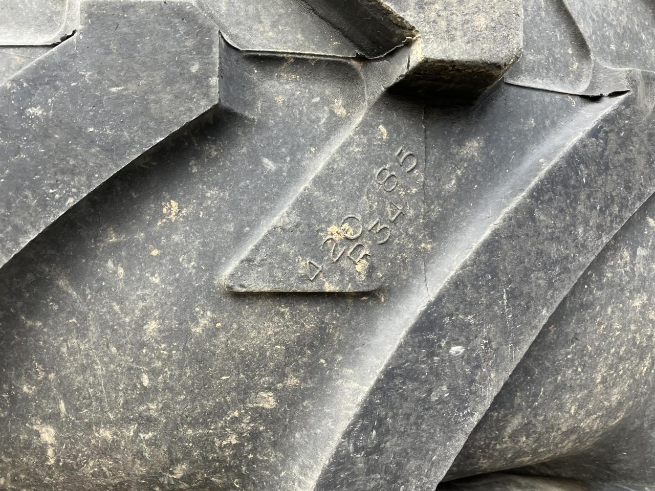 Michelin 420/85R34 - Neumático para Maquinaria agrícola: foto 3 Michelin 420/85R34 - Neumático para Maquinaria agrícola: foto 3