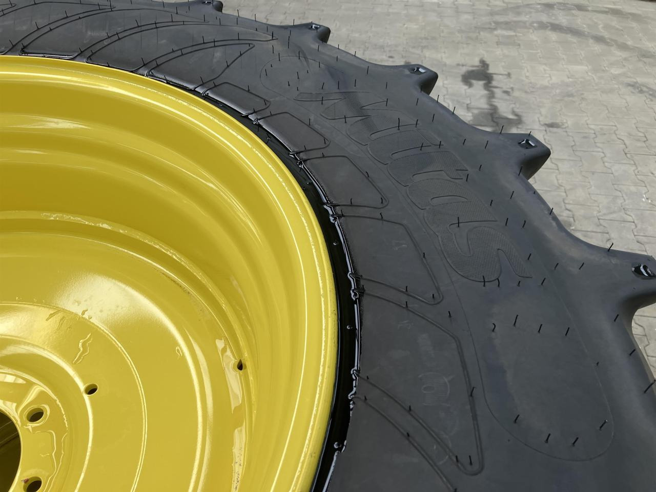 Mitas 600/65R38 - Neumático para Maquinaria agrícola: foto 3 Mitas 600/65R38 - Neumático para Maquinaria agrícola: foto 3