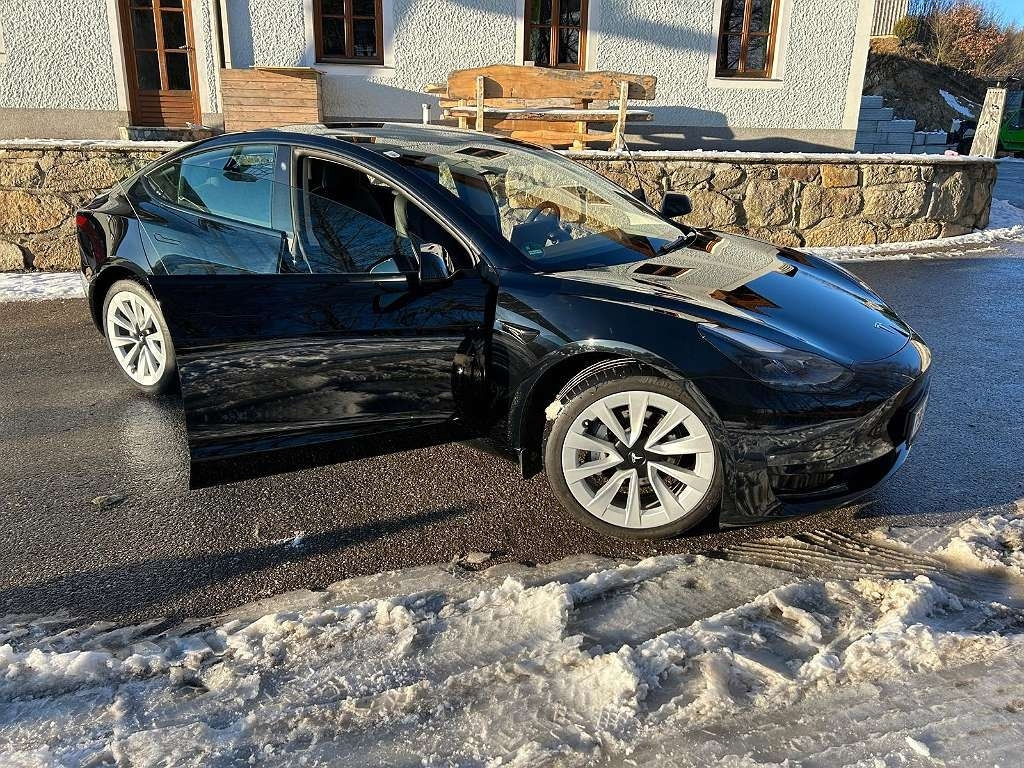 Tesla Model 3 Long Range - Coche: foto 2 Tesla Model 3 Long Range - Coche: foto 2