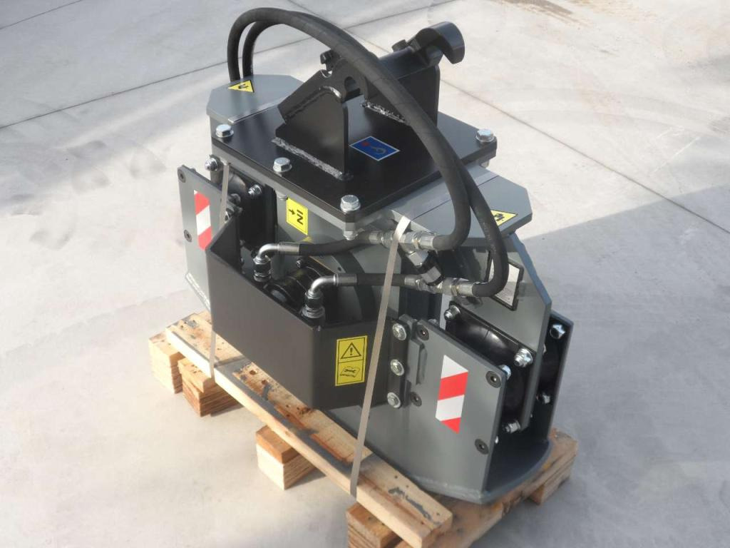 CM CM Crusher PV 20.40 - Plancha reversible, Implemento: foto 1 CM CM Crusher PV 20.40 - Plancha reversible, Implemento: foto 1