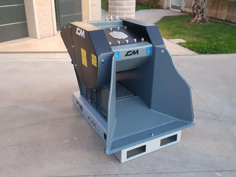 CM Crusher CBF-L 80 Crusher Bucket - Cazo para Minicargadora: foto 1 CM Crusher CBF-L 80 Crusher Bucket - Cazo para Minicargadora: foto 1