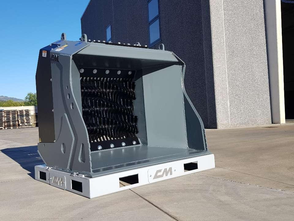 CM Crusher CDS 14 Screening Bucket - Cazo para Minicargadora: foto 3 CM Crusher CDS 14 Screening Bucket - Cazo para Minicargadora: foto 3