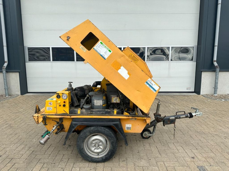 Atlas-Copco ATCA 2000 Deutz F2L 1011 Mobiele Diesel Schroefcompressor 18.5 kW 7 Bar - Compresor de aire: foto 5 Atlas-Copco ATCA 2000 Deutz F2L 1011 Mobiele Diesel Schroefcompressor 18.5 kW 7 Bar - Compresor de aire: foto 5