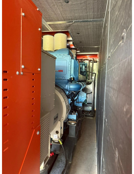 Generador industriale nuevo Grupel Baudouin 2200 kVA Silent generatorset in 40 ft container Overstock New !: foto 5