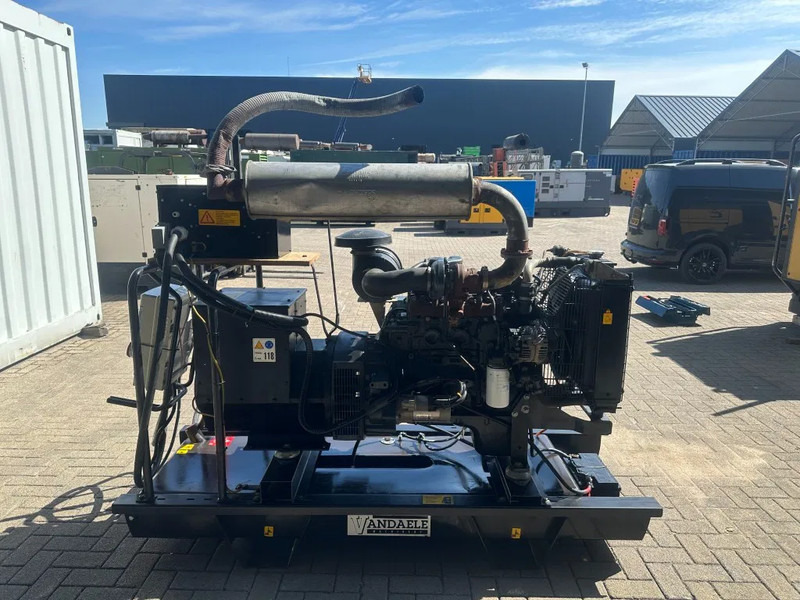 Generador industriale Iveco FPT NEF45 SM1A.A007 Himoinsa Stamford 66 kVA generatorset: foto 5