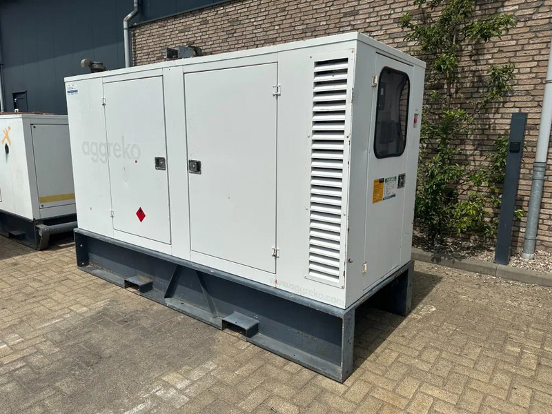 Iveco FPT Stamford 125 kVA Silent Rental generatorset - Generador industriale: foto 3 Iveco FPT Stamford 125 kVA Silent Rental generatorset - Generador industriale: foto 3