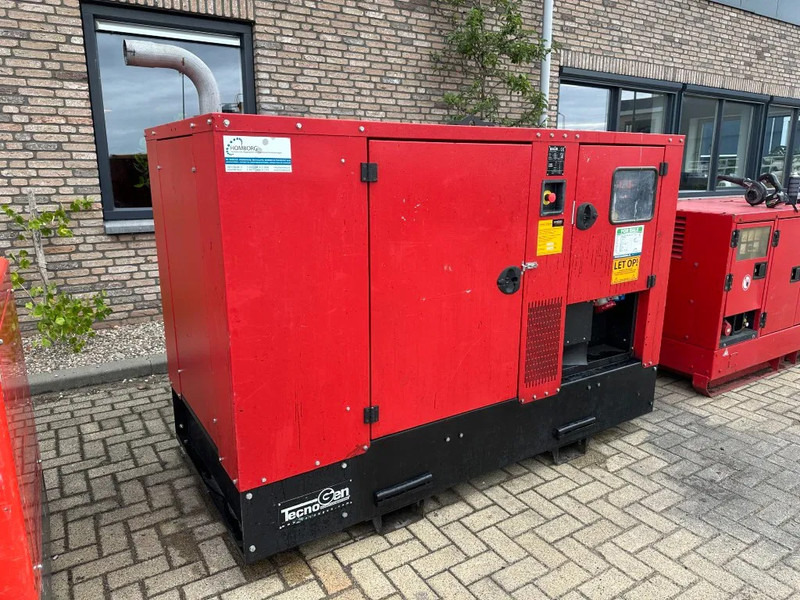 Iveco FPT Tecnogen Mecc Alte Spa 40 kVA Silent generatorset - Generador industriale: foto 5 Iveco FPT Tecnogen Mecc Alte Spa 40 kVA Silent generatorset - Generador industriale: foto 5