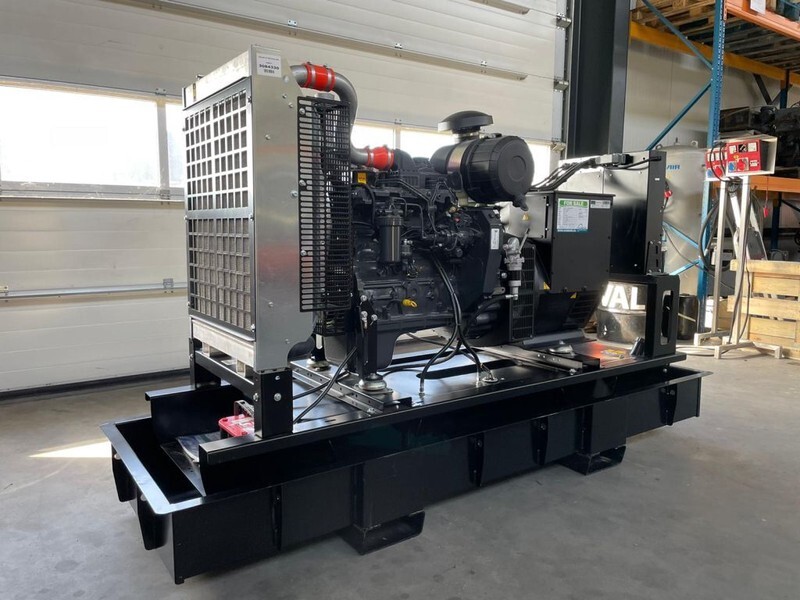 Iveco NEF 45 TM3 Stamford 125 kVA generatorset New ! - Generador industriale: foto 4 Iveco NEF 45 TM3 Stamford 125 kVA generatorset New ! - Generador industriale: foto 4