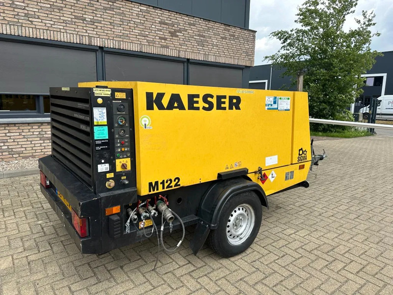 Kaeser M122 Deutz 11.1 m3 / min 7 Bar 83 kW Mobiele Diesel Compressor - Compresor de aire: foto 2 Kaeser M122 Deutz 11.1 m3 / min 7 Bar 83 kW Mobiele Diesel Compressor - Compresor de aire: foto 2