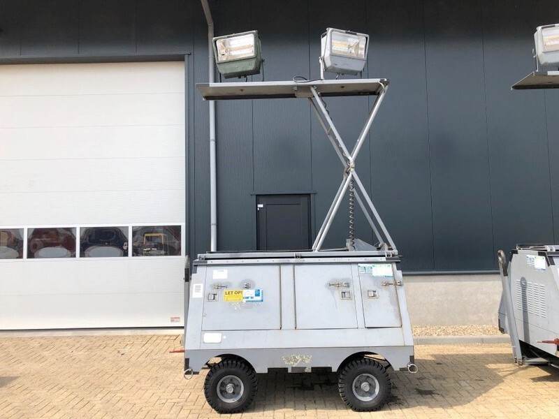 Kubota Kohler Portable Floodlight NF2D Kohler Portable Floodlight NF2D 7 kW light generatorset - Torre de iluminación: foto 1 Kubota Kohler Portable Floodlight NF2D Kohler Portable Floodlight NF2D 7 kW light generatorset - Torre de iluminación: foto 1