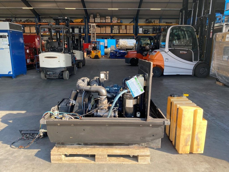 Compresor de aire Kubota Sullair 15.5 kW 7 bar 2000 L / min Diesel Schroefcompressor: foto 12