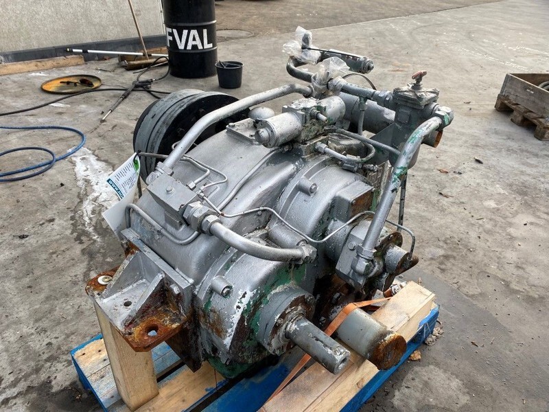 Lohmann & Stolterfoht GUS 315 A Keerkoppeling 450 PK Ratio 3 : 1 Marine Gearbox - Caja de cambios: foto 4 Lohmann & Stolterfoht GUS 315 A Keerkoppeling 450 PK Ratio 3 : 1 Marine Gearbox - Caja de cambios: foto 4