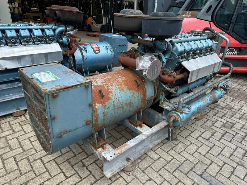 MWM TD 232 V12 Jeumont Schneider 215 kVA noodstroom generatorset - Generador industriale: foto 4 MWM TD 232 V12 Jeumont Schneider 215 kVA noodstroom generatorset - Generador industriale: foto 4