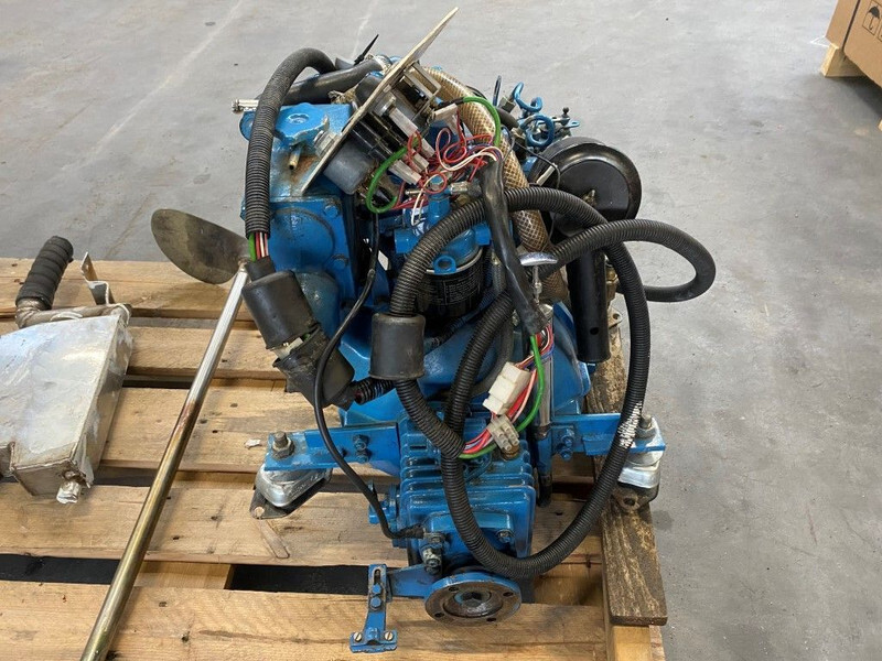 Motor Mitsubishi Solé L2E 11 PK diesel marine motor met keerkoppeling: foto 9