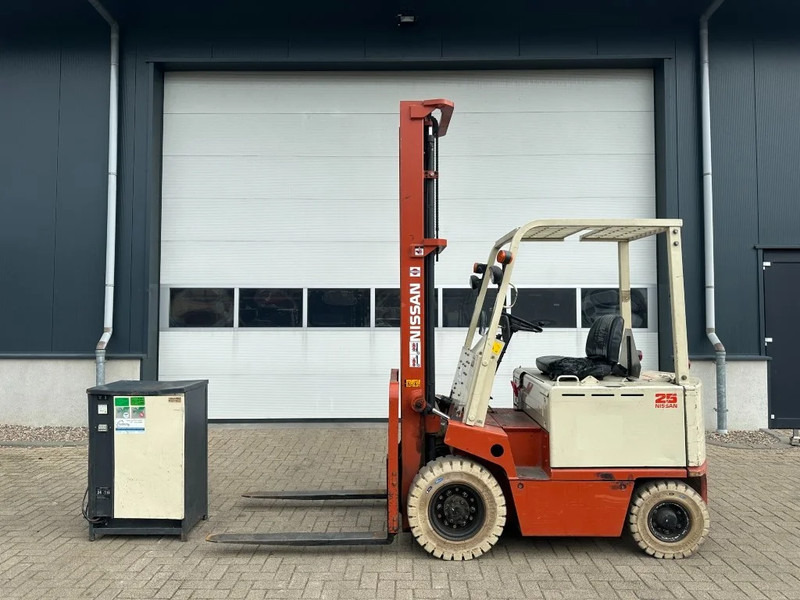 Nissan 2.5 ton Duplex Elektra Heftruck 5 meter hefhoogte - Carretilla elevadora eléctrica: foto 1 Nissan 2.5 ton Duplex Elektra Heftruck 5 meter hefhoogte - Carretilla elevadora eléctrica: foto 1