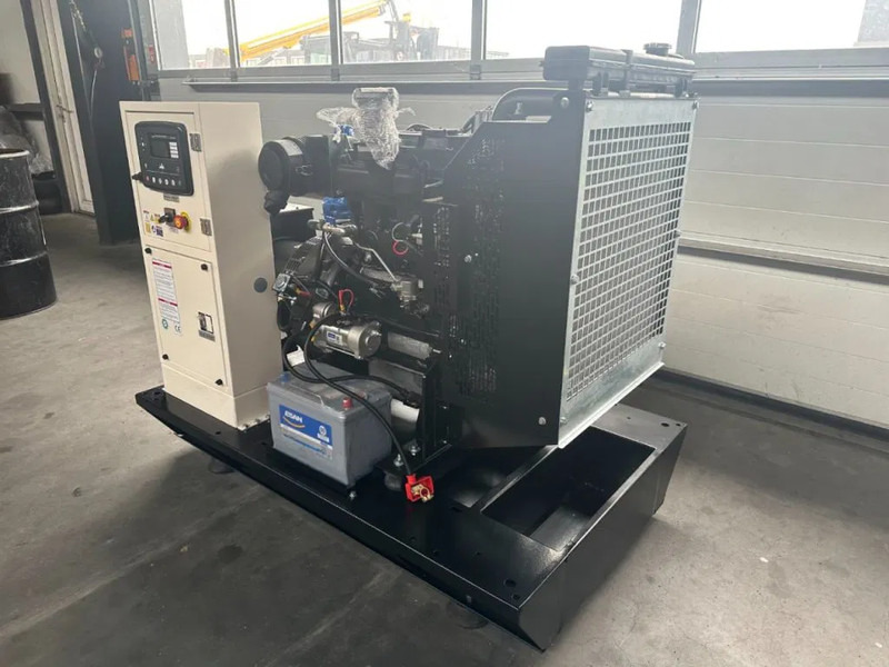 Perkins 1103A-33G Stamford 33 kVA generatorset NEW! - Generador industriale: foto 4 Perkins 1103A-33G Stamford 33 kVA generatorset NEW! - Generador industriale: foto 4