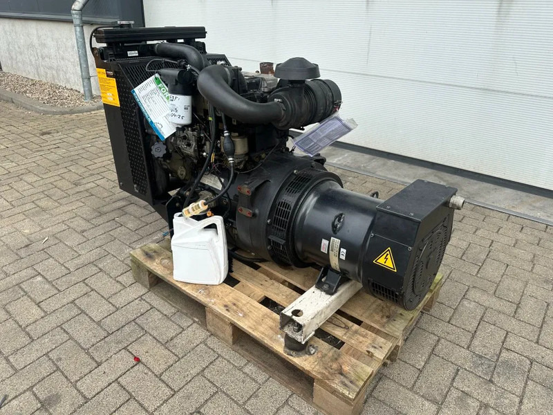 Perkins 1103C-33 Stamford 30 kVA generatorset year 2024 ! - Generador industriale: foto 5 Perkins 1103C-33 Stamford 30 kVA generatorset year 2024 ! - Generador industriale: foto 5