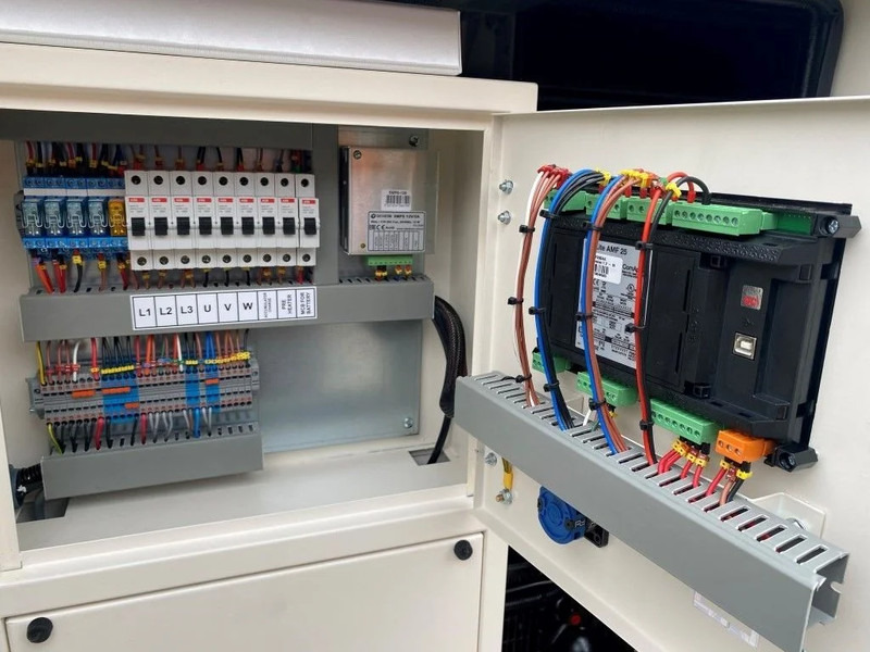 Generador industriale nuevo Perkins 1106A-70TG1 Stamford 150 kVA Silent generatorset New !: foto 16