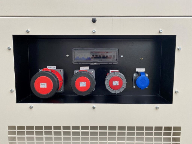 Generador industriale nuevo Perkins 1106D-E70TAG3 Stamford 165 kVA Silent generatorset New !: foto 13 Generador industriale nuevo Perkins 1106D-E70TAG3 Stamford 165 kVA Silent generatorset New !: foto 13