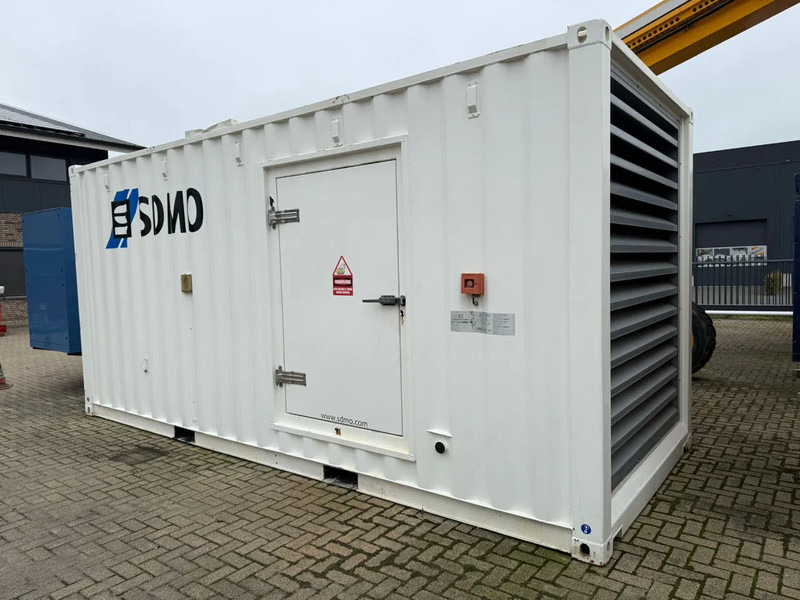 SDMO MTU 12V 2000 Leroy Somer 910 kVA Silent generatorset in 20 ft container - Generador industriale: foto 4 SDMO MTU 12V 2000 Leroy Somer 910 kVA Silent generatorset in 20 ft container - Generador industriale: foto 4