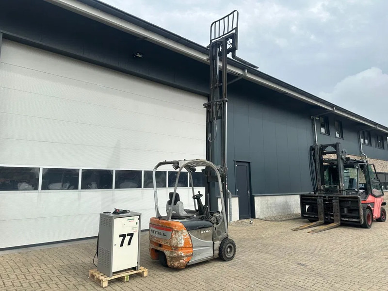 Carretilla elevadora eléctrica Still RX 50-15 Triplex Freelift Sideshift Elektra Heftruck 1.5 ton Accu 2021: foto 19 Carretilla elevadora eléctrica Still RX 50-15 Triplex Freelift Sideshift Elektra Heftruck 1.5 ton Accu 2021: foto 19