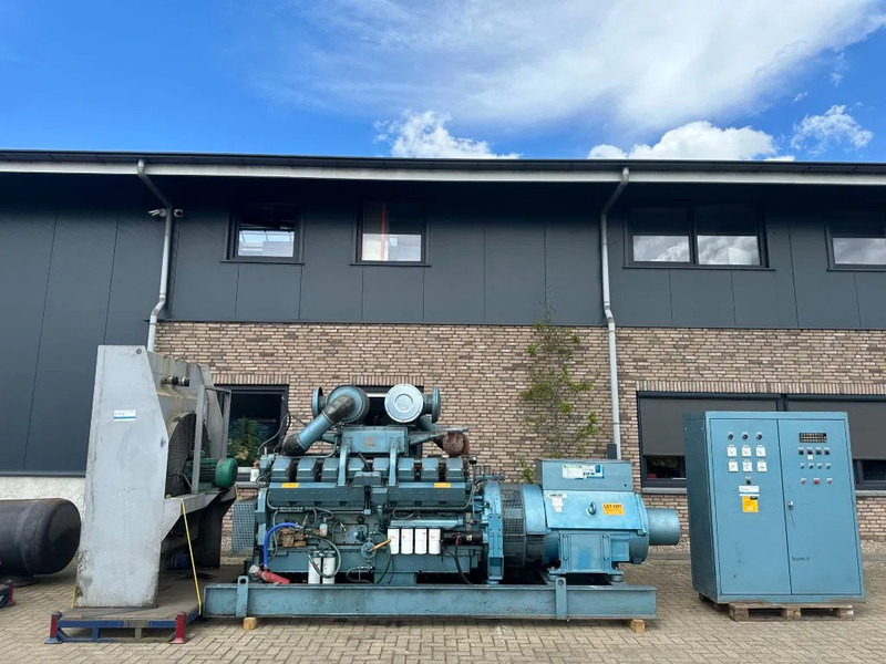 Generador industriale UNELEC 800 kVA generatordeel Alternator Unelec Ex Emergency Dubbel gelagerd Double Bearing: foto 11