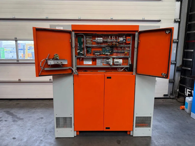 Generador industriale VM Leroy Somer 20 kVA gedempte noodstroom generatorset 514 hours: foto 11 Generador industriale VM Leroy Somer 20 kVA gedempte noodstroom generatorset 514 hours: foto 11