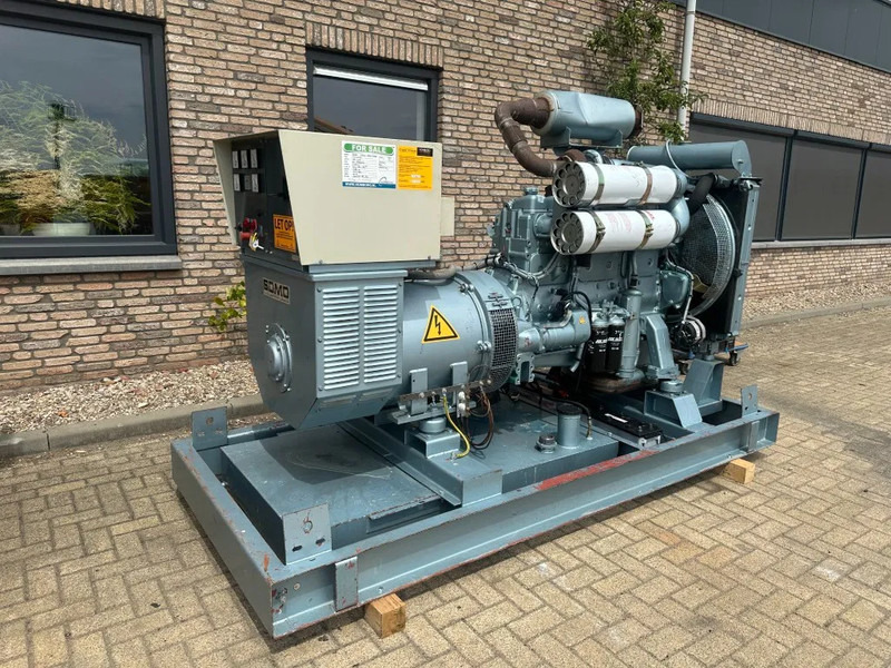 Volvo Penta TD121GG SDMO Leroy Somer 200 kVA noodstroom generatorset - Generador industriale: foto 2 Volvo Penta TD121GG SDMO Leroy Somer 200 kVA noodstroom generatorset - Generador industriale: foto 2