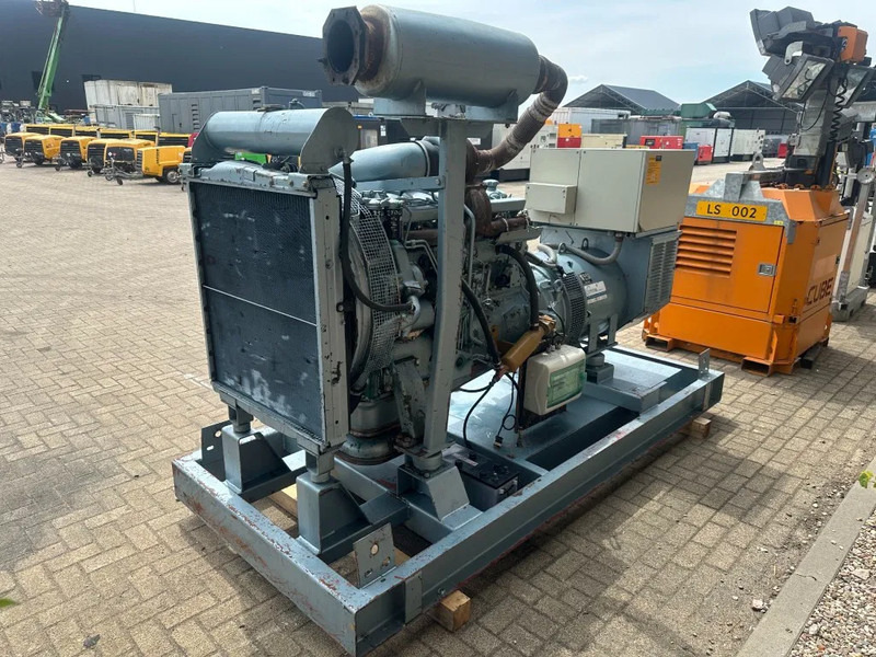 Generador industriale Volvo Penta TD121GG SDMO Leroy Somer 200 kVA noodstroom generatorset: foto 8