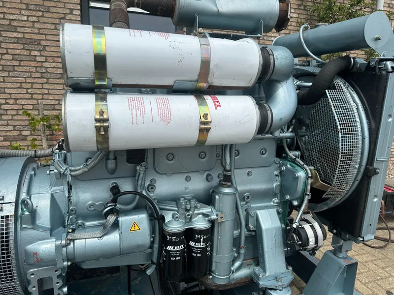 Generador industriale Volvo Penta TD121GG SDMO Leroy Somer 200 kVA noodstroom generatorset: foto 9