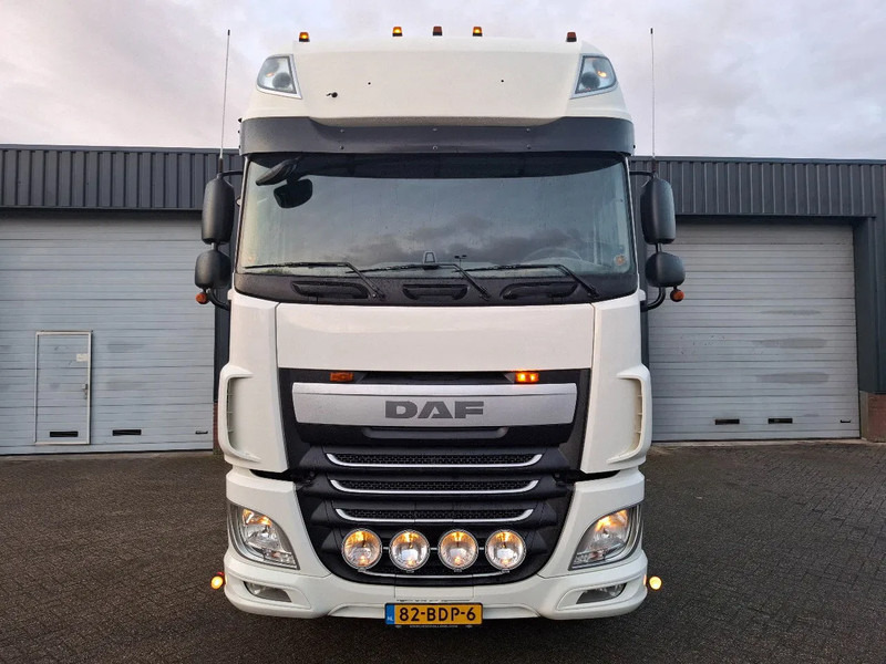 DAF XF 460 NL TREKKER - Cabeza tractora: foto 2 DAF XF 460 NL TREKKER - Cabeza tractora: foto 2