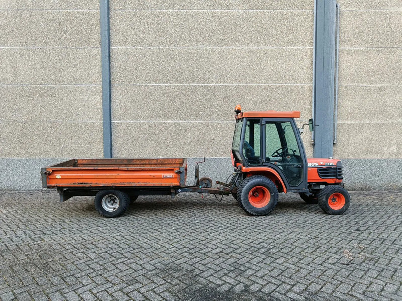 Kubota B2410 met Nimos Kipper - Remolcadora: foto 4 Kubota B2410 met Nimos Kipper - Remolcadora: foto 4