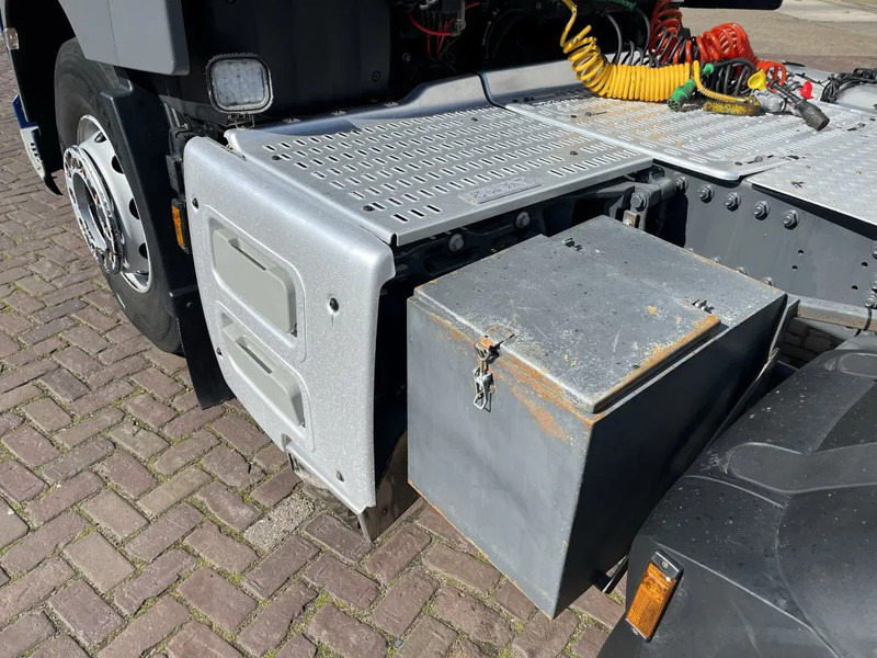 Leasing de DAF CF 430 FTG EURO 6 DAF CF 430 FTG EURO 6: foto 11 Leasing de DAF CF 430 FTG EURO 6 DAF CF 430 FTG EURO 6: foto 11