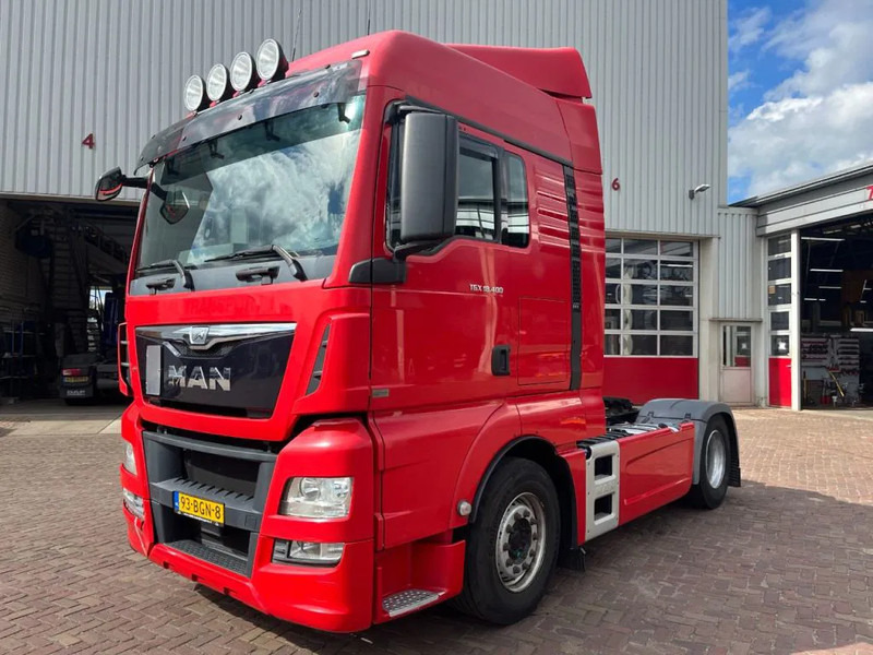 MAN TGX 18.400 EURO 6 - Cabeza tractora: foto 3 MAN TGX 18.400 EURO 6 - Cabeza tractora: foto 3
