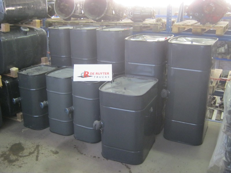 DAF Brandstoftanks voor LF - Procesamiento de combustible: foto 1 DAF Brandstoftanks voor LF - Procesamiento de combustible: foto 1