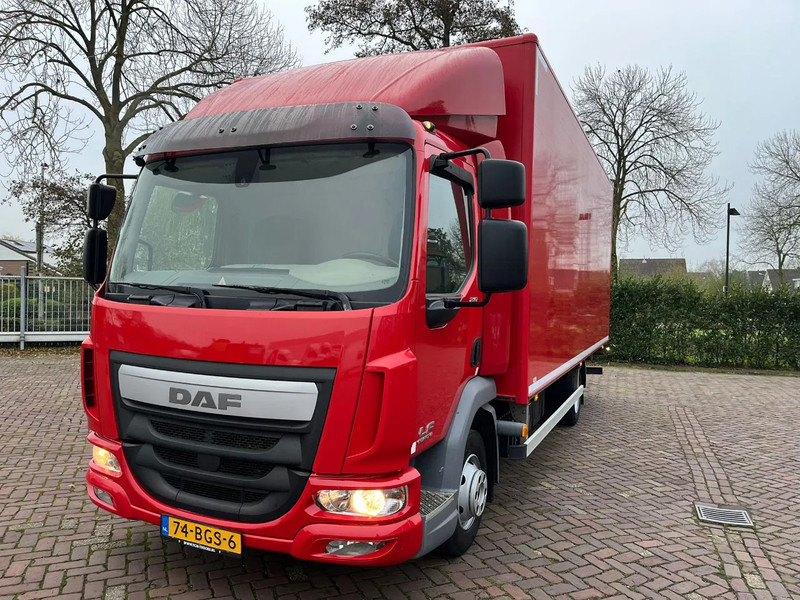 DAF LF 210 FA - Camión caja cerrada: foto 2 DAF LF 210 FA - Camión caja cerrada: foto 2