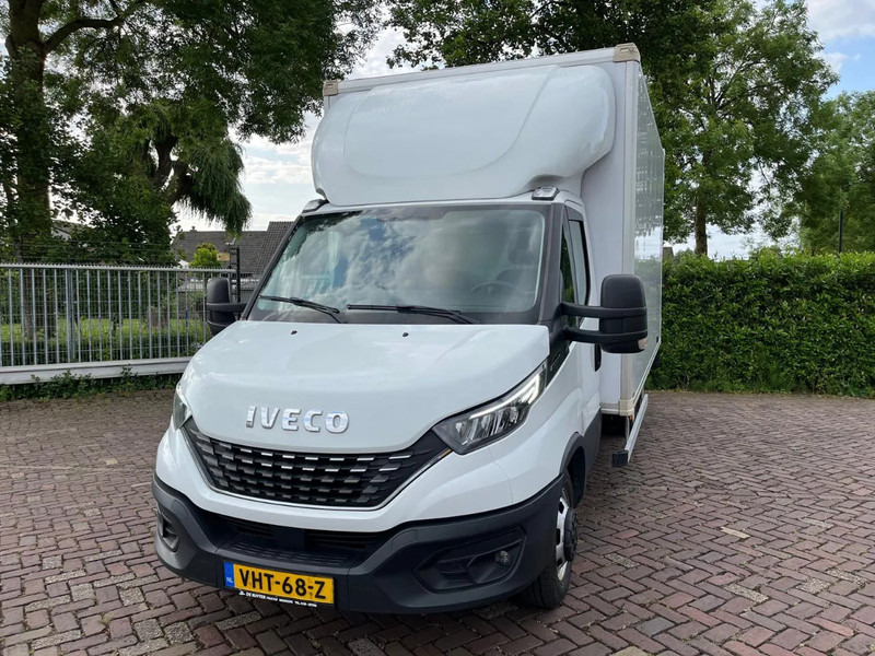 Iveco Daily 35C16 Achterdeuren (15 diverse modellen op voorraad) - Furgoneta caja cerrada, Furgoneta combi: foto 2 Iveco Daily 35C16 Achterdeuren (15 diverse modellen op voorraad) - Furgoneta caja cerrada, Furgoneta combi: foto 2