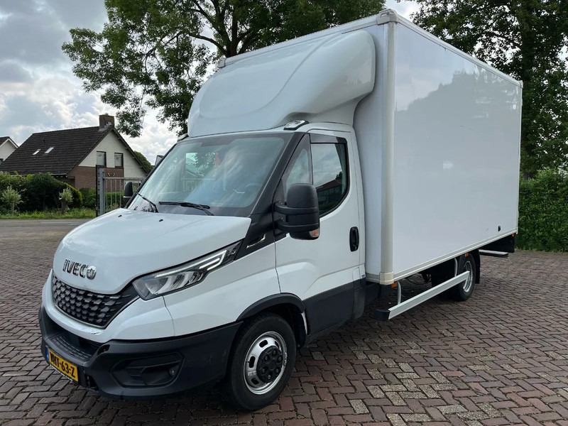 Iveco Daily 35C16 Achterdeuren (15 diverse modellen op voorraad) - Furgoneta caja cerrada, Furgoneta combi: foto 1 Iveco Daily 35C16 Achterdeuren (15 diverse modellen op voorraad) - Furgoneta caja cerrada, Furgoneta combi: foto 1
