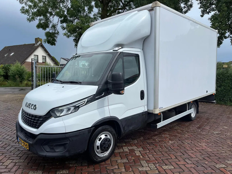Iveco Daily 35C16 Achterdeuren (15 diverse modellen op voorraad) - Furgoneta caja cerrada, Furgoneta combi: foto 1 Iveco Daily 35C16 Achterdeuren (15 diverse modellen op voorraad) - Furgoneta caja cerrada, Furgoneta combi: foto 1