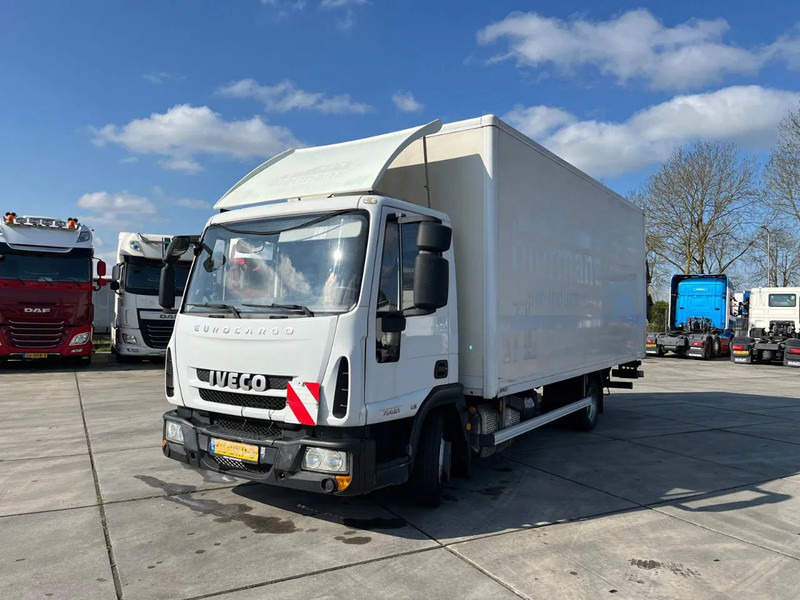 Iveco EuroCargo 75 E21 MANUAL - Camión caja cerrada: foto 4 Iveco EuroCargo 75 E21 MANUAL - Camión caja cerrada: foto 4