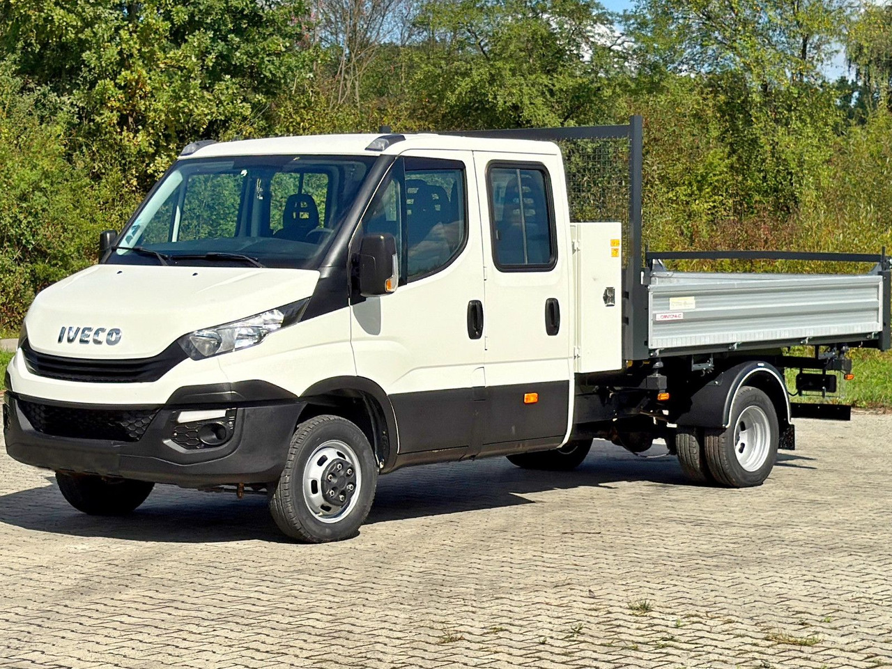 Iveco 35C12 * KIPPER 3,10m * Doppel Kabine* TOPZUSTAND - Furgoneta basculante, Furgoneta combi: foto 5 Iveco 35C12 * KIPPER 3,10m * Doppel Kabine* TOPZUSTAND - Furgoneta basculante, Furgoneta combi: foto 5